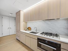 500 W 45th Street 307, New York (Manhattan) NY 10036