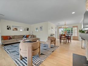 10 Thompson Drive, East Rockaway NY 11518