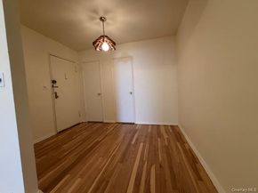 125 Bronx River Road 7A, Yonkers NY 10704