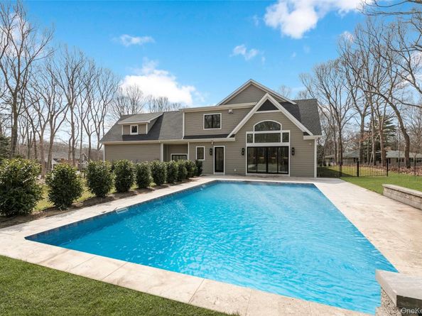1355 Little Peconic Bay Road, Cutchogue NY 11935