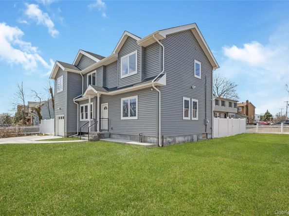 1078 Woodfield Road, Rockville Centre NY 11570