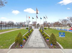 1019 Whittier Avenue, New Hyde Park NY 11040