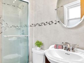 1019 Whittier Avenue, New Hyde Park NY 11040