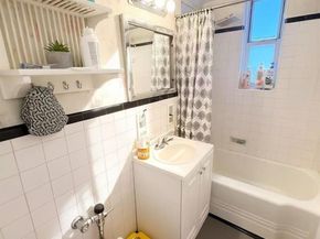 63-45 Saunders Street 5J, Rego Park NY 11374