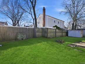 2522 Hewlett Lane, Bellmore NY 11710