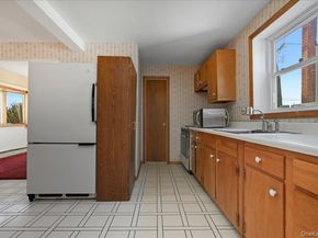 2522 Hewlett Lane, Bellmore NY 11710