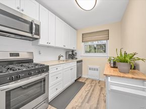 32 Pearsall Avenue 3F, Glen Cove NY 11542