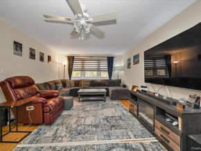 32 Pearsall Avenue 3F, Glen Cove NY 11542