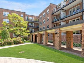 32 Pearsall Avenue 3F, Glen Cove NY 11542