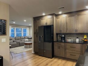 33 Loughlin Drive, Shirley NY 11967