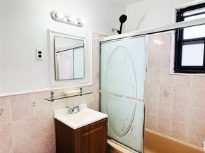 202-06 Rocky Hill Road 6C1, Bayside NY 11361