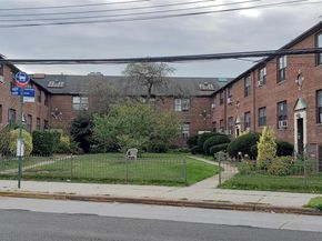 20206 Rocky Hill Road C1, Bayside NY 11361