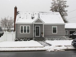 55 Dosoris Lane, Glen Cove NY 11542