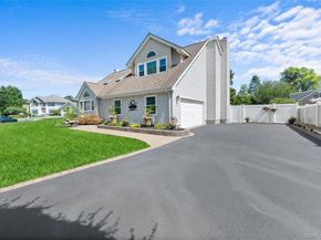 3 Crystal Brook Court, Islip NY 11751