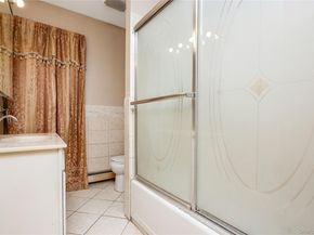 1012 N Ontario Avenue, Lindenhurst NY 11757