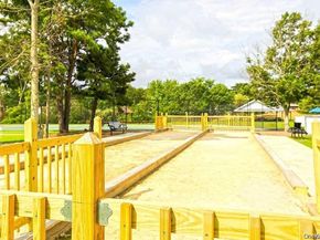 21 Village Circle E, Manorville NY 11949