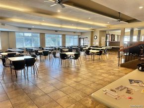 21 Village Circle E, Manorville NY 11949