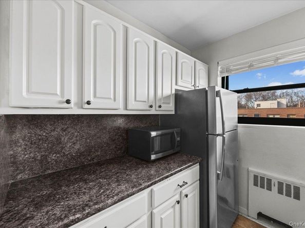 20 Shady Glen Court 3A, New Rochelle NY 10805