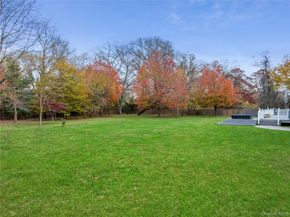 717 W Montauk Highway, Bay Shore NY 11706