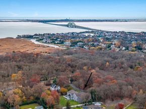 717 W Montauk Highway, Bay Shore NY 11706