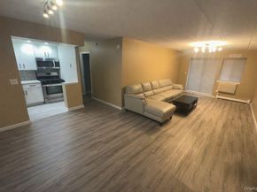 61-12 69th Street 2M, Middle Village NY 11379