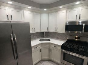 61-12 69th Street 2M, Middle Village NY 11379