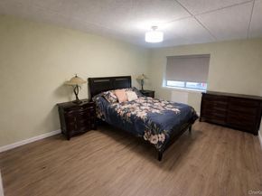 61-12 69th Street 2M, Middle Village NY 11379