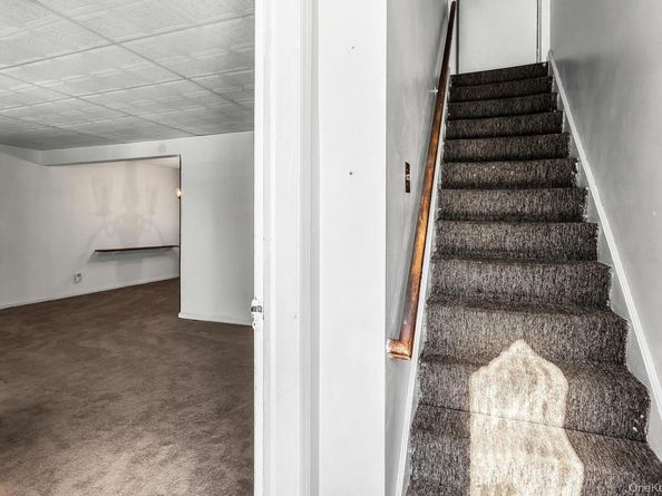 562 Arcadian Avenue, Valley Stream NY 11580