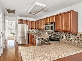 802 Willow Lane Upper Level, Valley Stream NY 11580