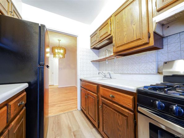 1 Fisher Drive 204, Mount Vernon NY 10552