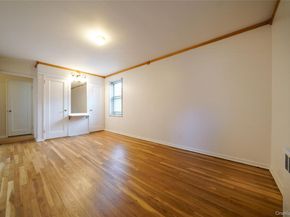 1 Fisher Drive 204, Mount Vernon NY 10552