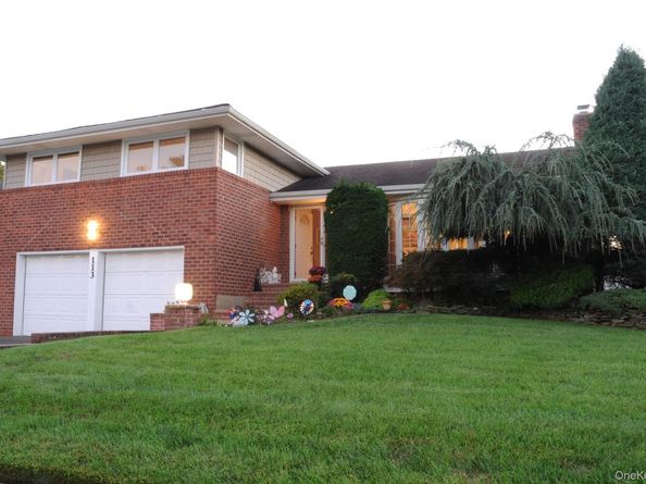 113 Northern Parkway W, Plainview NY 11803
