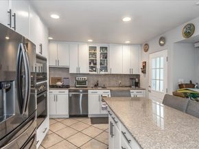 113 Northern Parkway W, Plainview NY 11803