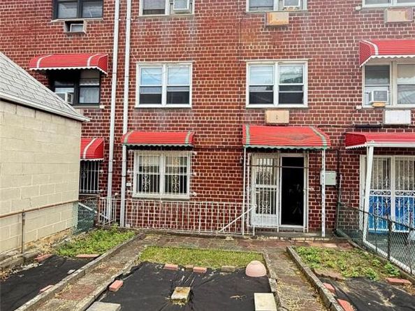 9461 43rd Avenue, Elmhurst NY 11373