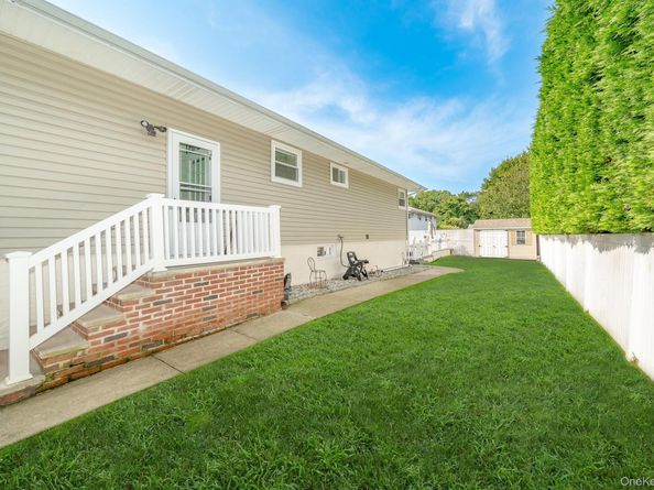 3663 Roanoke Street, Seaford NY 11783