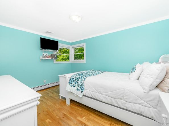 3663 Roanoke Street, Seaford NY 11783