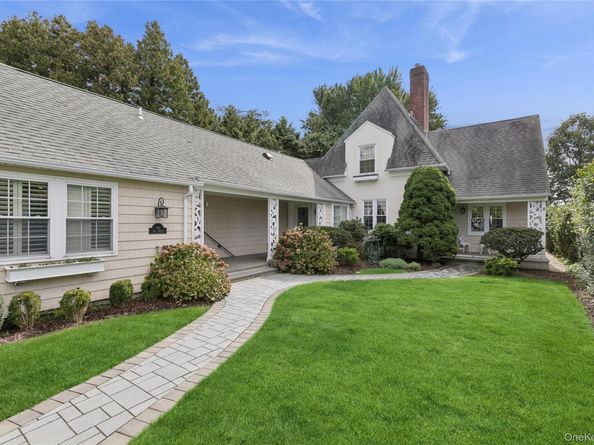 283 Main Street, Westhampton Beach NY 11978