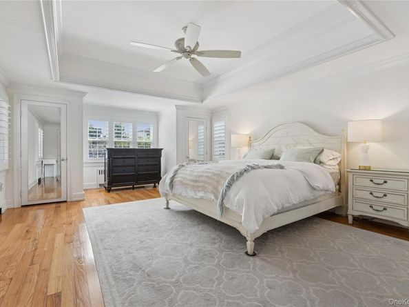 283 Main Street, Westhampton Beach NY 11978
