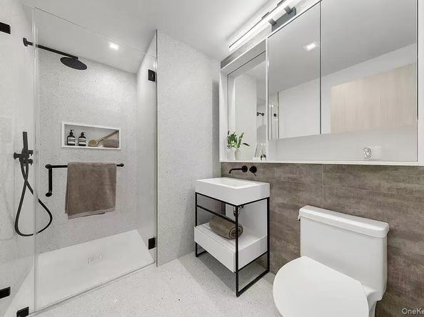 181 E 101 Street 602, New York (Manhattan) NY 10029