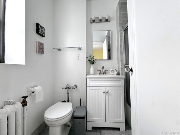 17 N Chatsworth Avenue 2DE, Larchmont NY 10538