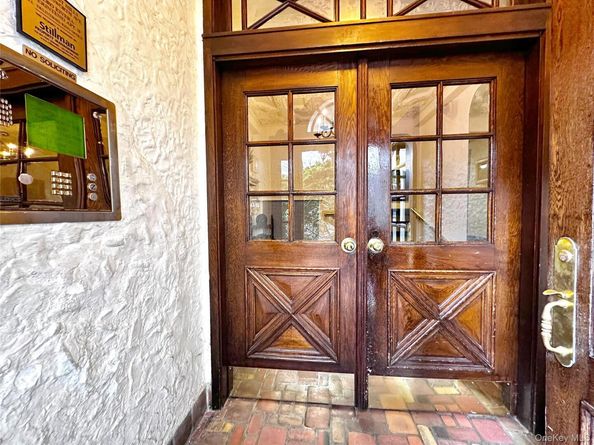 17 N Chatsworth Avenue 2DE, Larchmont NY 10538