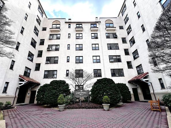 17 N Chatsworth Avenue 2DE, Larchmont NY 10538