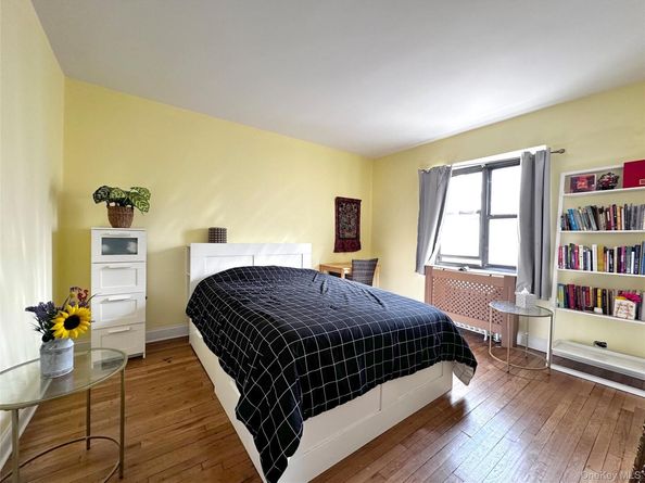 17 N Chatsworth Avenue 2DE, Larchmont NY 10538