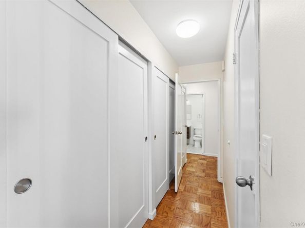 77 S Park Avenue C20, Rockville Centre NY 11570