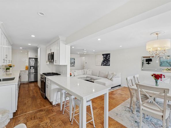 77 S Park Avenue C20, Rockville Centre NY 11570