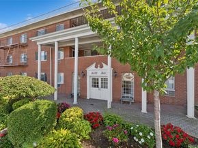 77 S Park Avenue C20, Rockville Centre NY 11570
