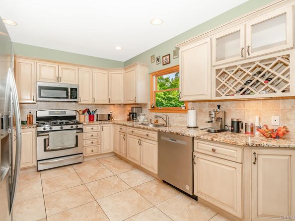 3615 Franklin Street, Wantagh NY 11793