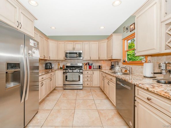 3615 Franklin Street, Wantagh NY 11793