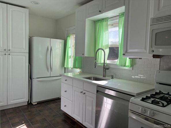 42-62 247th Street, Little Neck NY 11363