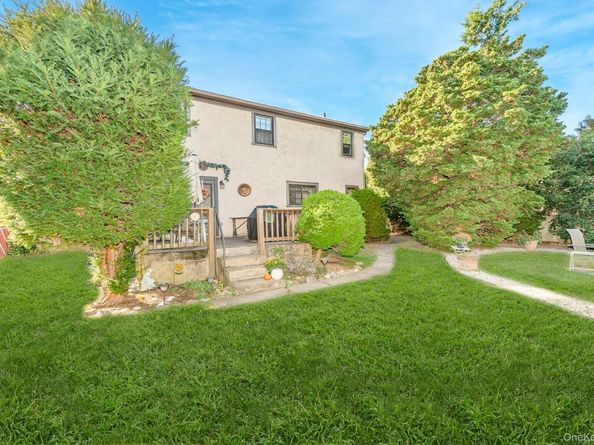 1427 Washington Avenue, Seaford NY 11783